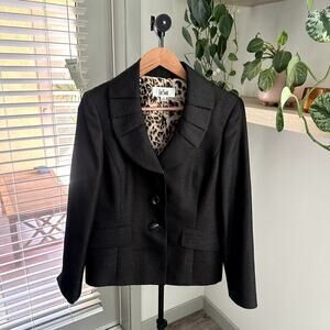 Le Suit Black Blazer – Women’s Size 10